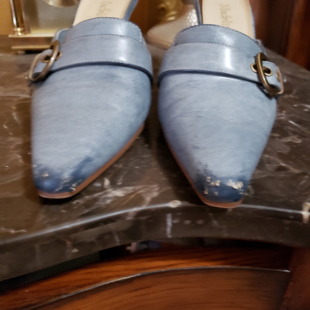 Heels - Picture 2 of 6